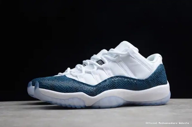 Official Maikesneakers Jordan CD6846-102 Blue Low 11 Navy Air Snakeskin 0504